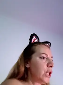 sexyrubyta online show from May 2026 06:47:01 PM