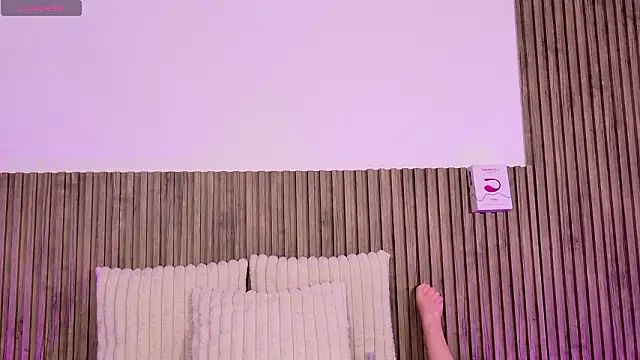 HannaRodri online show from February 2026 01:44:01 PM