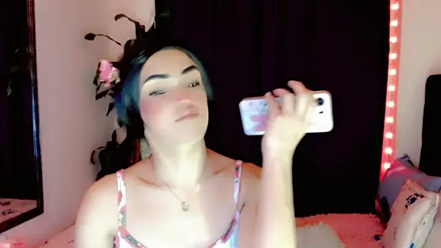 NathalialLooes online show from July 2026 12:49:01 AM