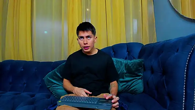 Aron pulse online show from March 2026 01:17:02 PM