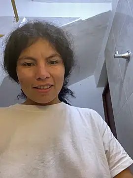 Zoe-yanin online show from April 2026 04:17:02 PM