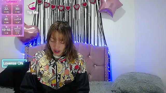 Snapshot of emily_cooper_pym chatting on February 2026 12:17:02 PM emily cooper pym online show from February 2026 12:17:02 PM