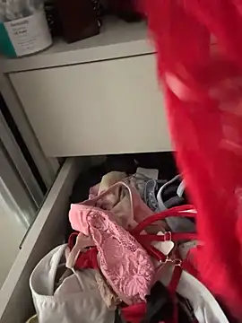 lolaaculaa online show from March 2026 06:51:01 PM