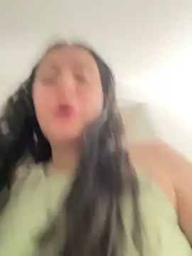 lolaaculaa online show from March 2026 03:56:01 PM