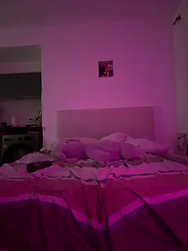 lolaaculaa online show from April 2026 07:28:01 AM