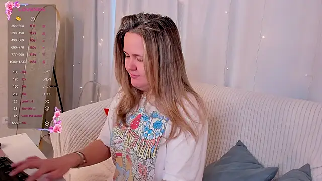 Snapshot of LilyBel chatting on March 2026 08:16:01 AM LilyBel online show from March 2026 08:16:01 AM