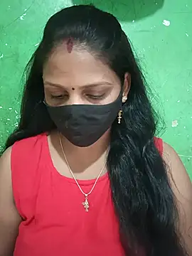 Snapshot of Parul-009 chatting on July 2026 05:33:02 AM Parul-009 online show from July 2026 05:33:02 AM