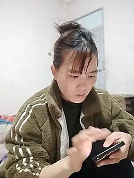 Snapshot of Queen-love45 chatting on February 2026 01:49:02 PM Queen-love45 online show from February 2026 01:49:02 PM