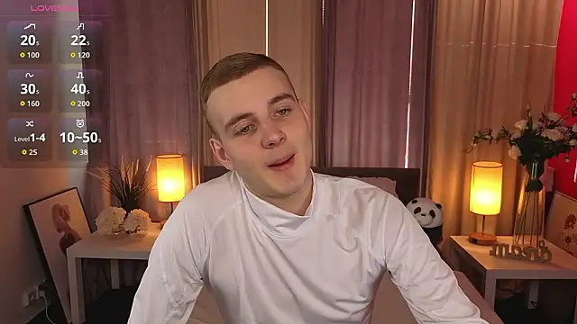 HereAlexColee online show from March 2026 02:46:02 PM