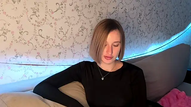 Snapshot of DeliciaBagnoli chatting on April 2026 06:11:02 PM DeliciaBagnoli online show from April 2026 06:11:02 PM