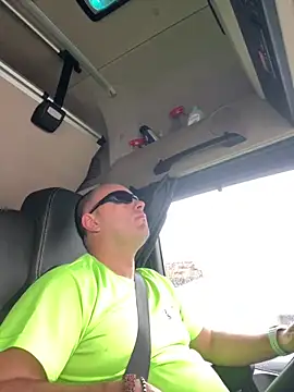 kipsy0 online show from April 2026 05:46:01 PM