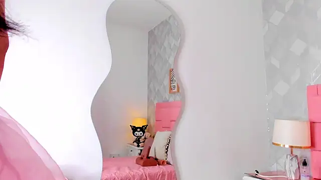 dolly kitter online show from March 2026 11:44:02 AM