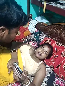 Snapshot of Your_deshibhabi25years chatting on July 2026 04:00:01 PM Your deshibhabi25years online show from July 2026 04:00:01 PM