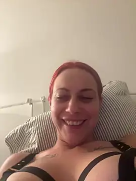 Snapshot of SophieSchmidt chatting on February 2026 08:40:01 PM SophieSchmidt online show from February 2026 08:40:01 PM