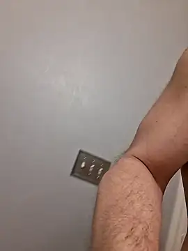 Snapshot of TrndSettr chatting on February 2026 12:17:01 AM TrndSettr online show from February 2026 12:17:01 AM