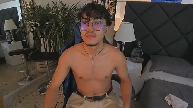 Snapshot of kai_storn chatting on February 2026 11:20:01 AM kai storn online show from February 2026 11:20:01 AM