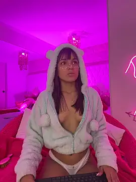 Snapshot of Kitty_madness chatting on February 2026 11:01:02 PM Kitty madness online show from February 2026 11:01:02 PM