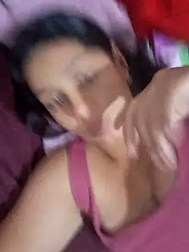 Cris18sexy online show from February 2026 06:15:01 PM