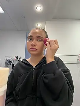 Snapshot of MonicaWestt chatting on April 2026 07:06:01 AM MonicaWestt online show from April 2026 07:06:01 AM