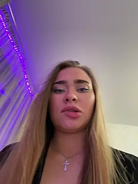 Snapshot of MonicaWestt chatting on May 2026 06:53:01 PM MonicaWestt online show from May 2026 06:53:01 PM