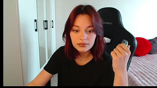 Eva Avea online show from March 2026 08:26:01 AM