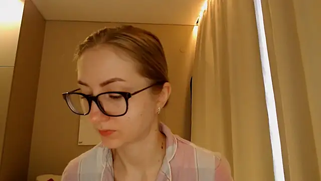 BluueSilk online show from March 2025 05:52:02 AM