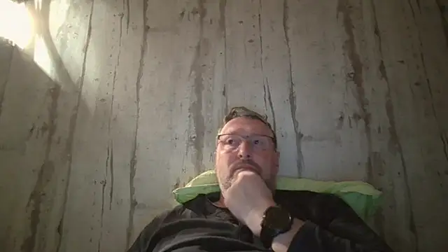 doudou310 online show from April 2026 05:19:02 AM