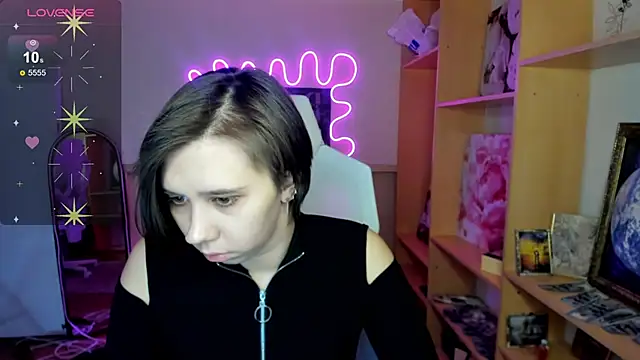 Scarlet Sirenn online show from February 2026 08:18:02 AM