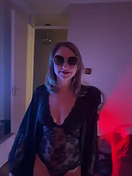 Snapshot of hottogetherNL chatting on February 2026 10:30:02 PM hottogetherNL online show from February 2026 10:30:02 PM