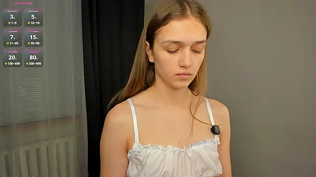 JuliannaLeiding online show from February 2026 07:06:02 PM