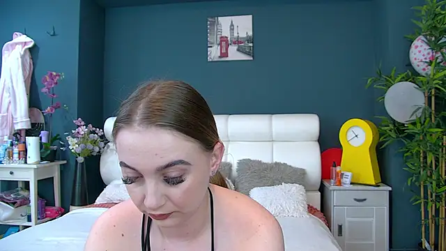 Snapshot of Angel-Kisss chatting on March 2026 05:18:01 AM Angel-Kisss online show from March 2026 05:18:01 AM