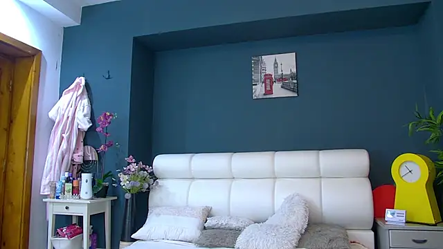 Snapshot of Angel-Kisss chatting on April 2026 04:10:02 AM Angel-Kisss online show from April 2026 04:10:02 AM