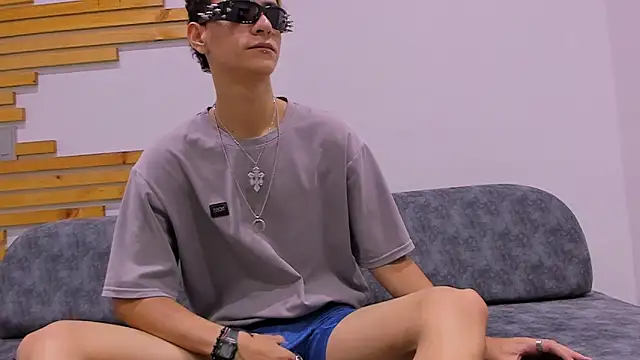 tiian  online show from February 2026 07:15:01 PM