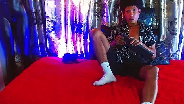 Walkers05 online show from April 2026 04:37:02 PM