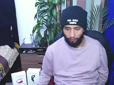 Snapshot of _noahdiaz chatting on February 2026 10:55:01 PM noahdiaz online show from February 2026 10:55:01 PM