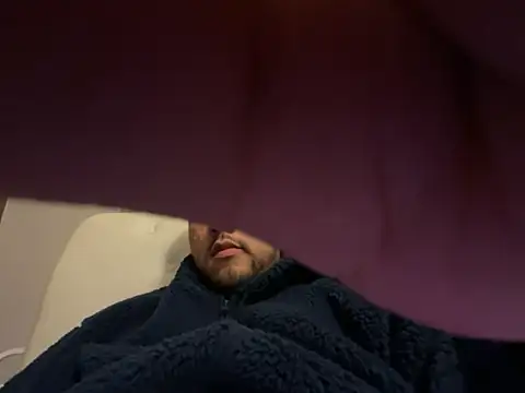 Snapshot of latinocalientehot chatting on February 2026 12:42:01 AM latinocalientehot online show from February 2026 12:42:01 AM