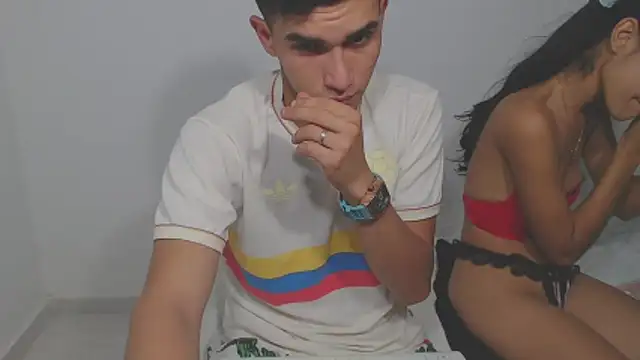 Snapshot of the_skinny_one chatting on February 2026 12:23:02 PM the skinny one online show from February 2026 12:23:02 PM