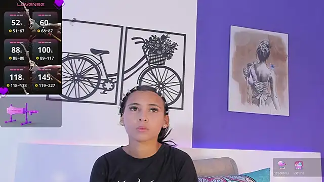 Snapshot of Summer1- chatting on February 2026 01:17:01 PM Summer1- online show from February 2026 01:17:01 PM