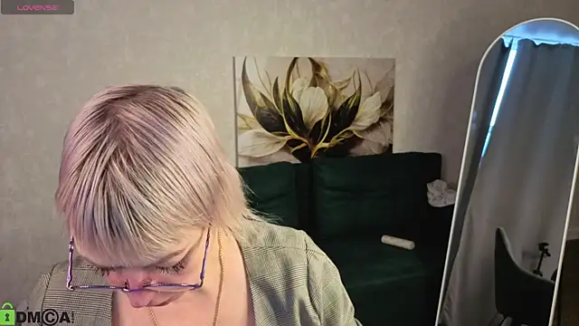 Ann Annise online show from February 2026 09:08:02 AM