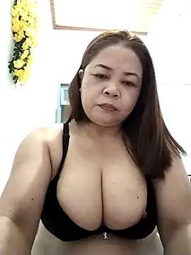 Baby-bigtits2026 online show from April 2026 09:37:02 PM