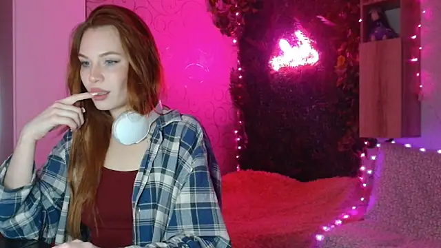 kelly love 222 online show from April 2026 11:35:02 PM