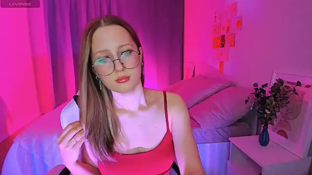 Vega Taylor online show from February 2026 03:51:02 AM