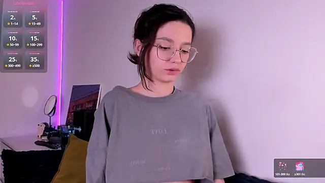 Snapshot of miabellee_ chatting on February 2026 02:59:02 AM miabellee online show from February 2026 02:59:02 AM