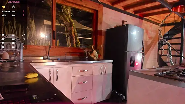 Snapshot of Bonnie_andclyde chatting on February 2026 06:42:02 AM Bonnie andclyde online show from February 2026 06:42:02 AM