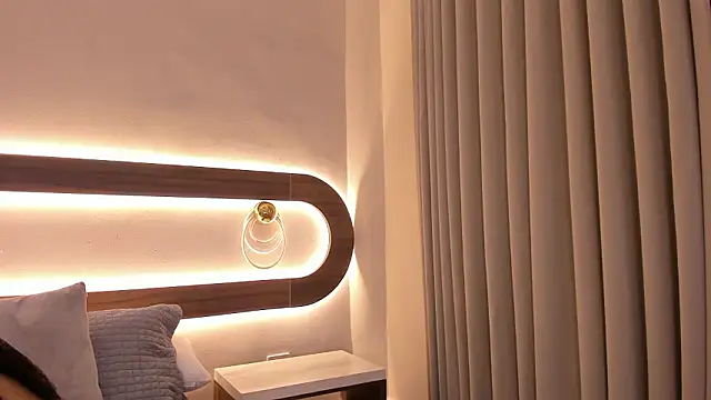 Snapshot of Violeta_sum chatting on February 2026 12:23:01 PM Violeta sum online show from February 2026 12:23:01 PM