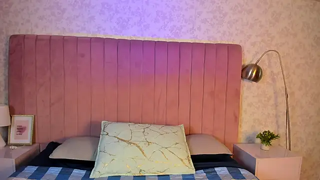 Snapshot of Katiawilson chatting on February 2026 01:16:01 PM Katiawilson online show from February 2026 01:16:01 PM