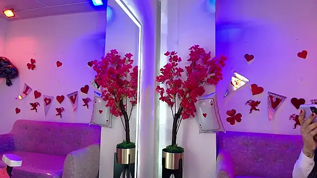 Snapshot of Maddie_T18 chatting on February 2026 11:49:02 AM Maddie T18 online show from February 2026 11:49:02 AM