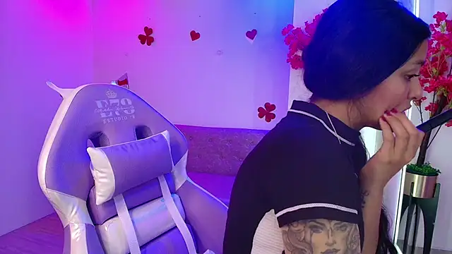 Snapshot of Maddie_T18 chatting on February 2026 11:09:02 AM Maddie T18 online show from February 2026 11:09:02 AM