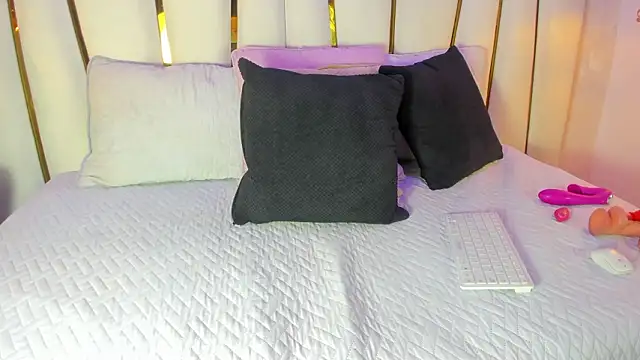 SofiaGlow  online show from February 2026 03:17:01 AM