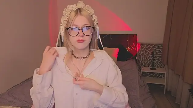 Snapshot of alicedews chatting on February 2026 09:40:01 PM alicedews online show from February 2026 09:40:01 PM